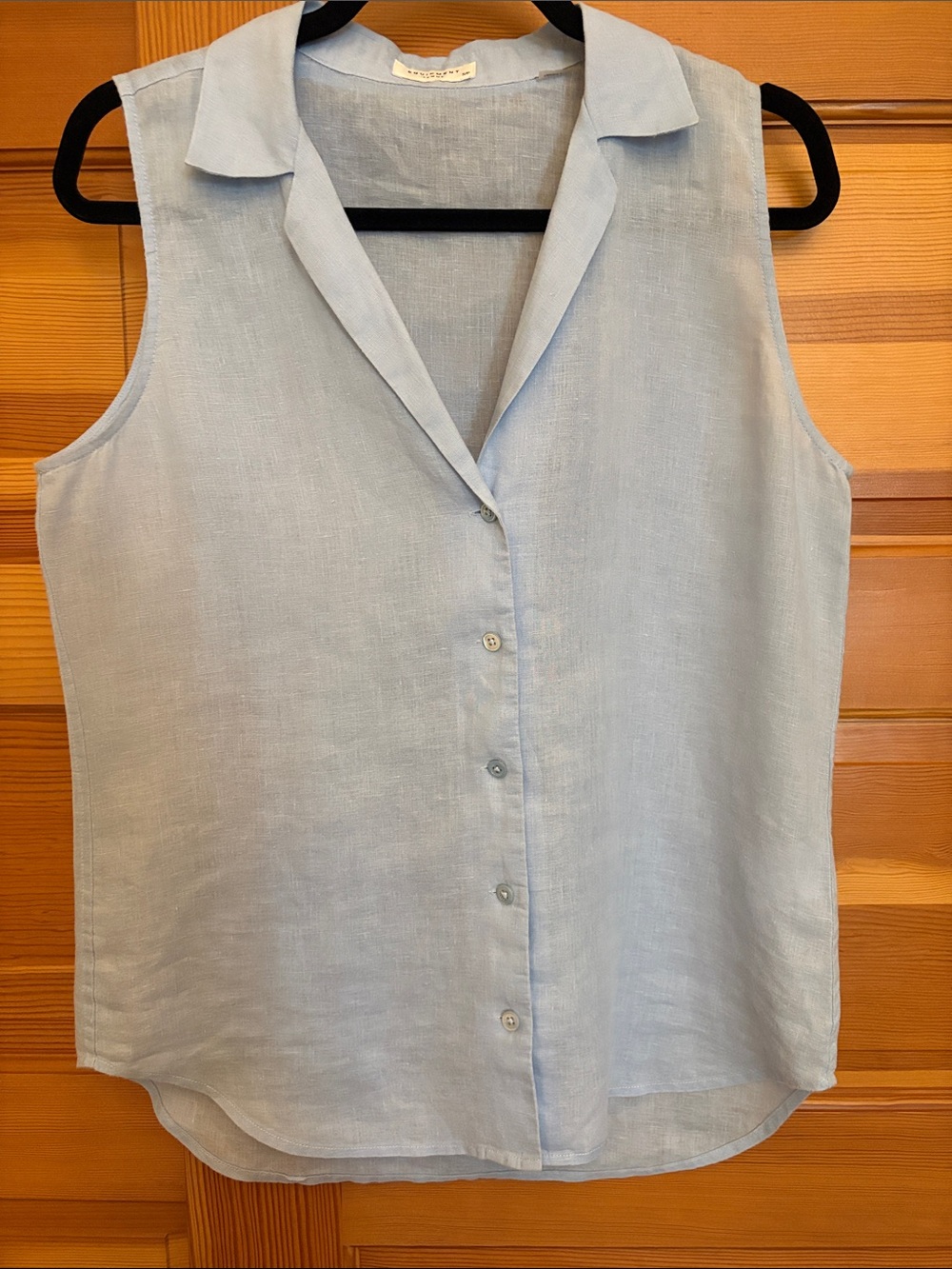 Equipment Sleeveless Button-Front Linen Top